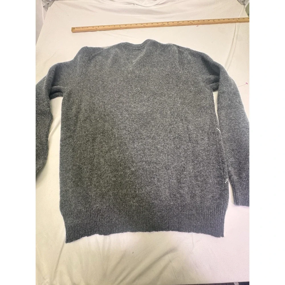 Express Sweater Mens L Gray Argyle 100% Lambs Wool V-Neck‎ Long Sleeve Soft Logo